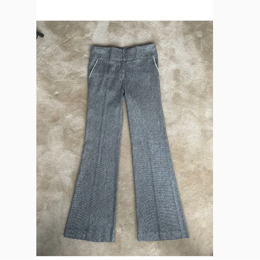 Bebe Grey Pants with White Piping Along the Pockets Size 8 with 33” Inseam